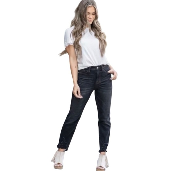 Judy Blue Denim - Judy Blue Black Distressed Cropped Straight Leg Stretch Denim Women’s 31